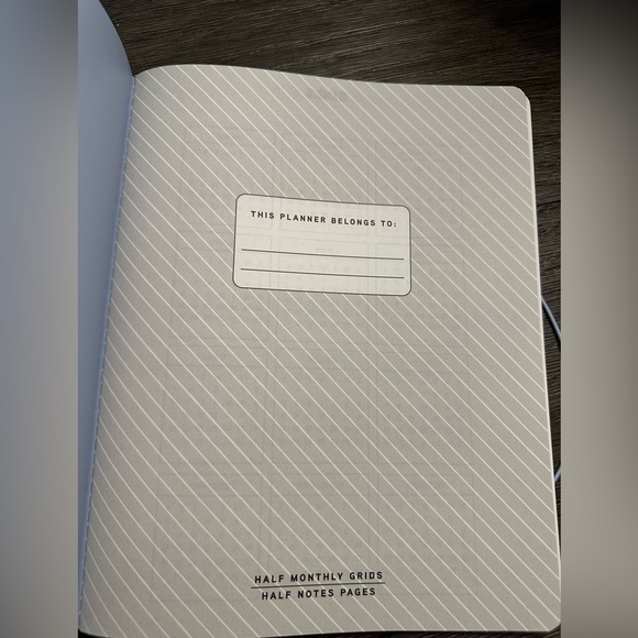 Graphique Floral 2025 Planner - 18 Month Planner - N w/o T - Picture 5 of 6